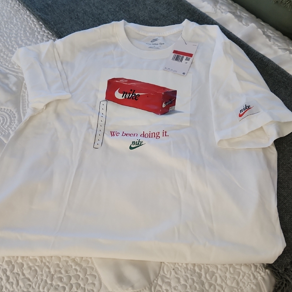 Nike Classic White Tee
